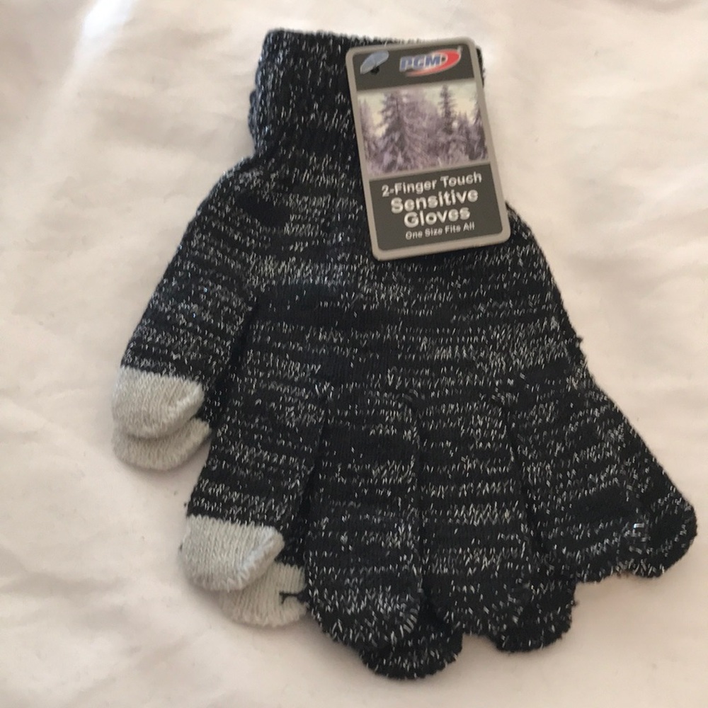 NWT 2-Finger Touch Sensitive Gloves